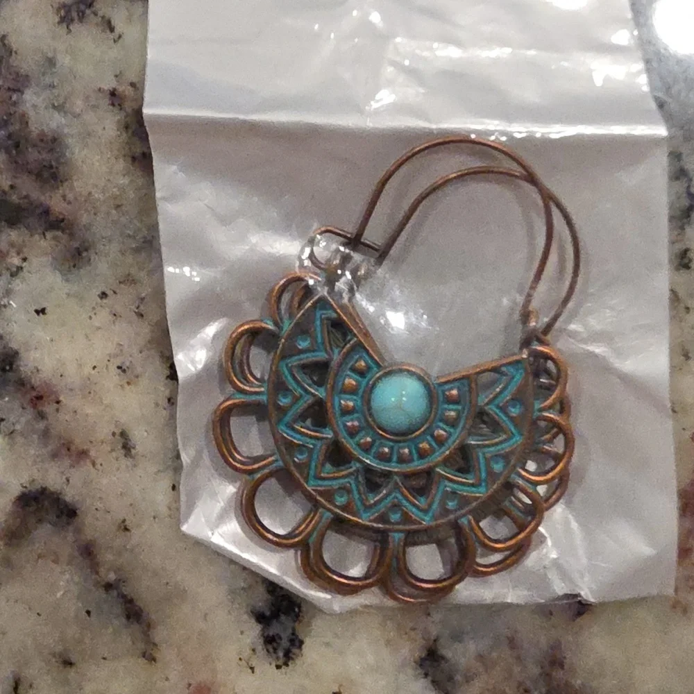 N/A beautiful antiqued